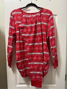 Old Navy Red and White Maternity Holiday Pajama Top
